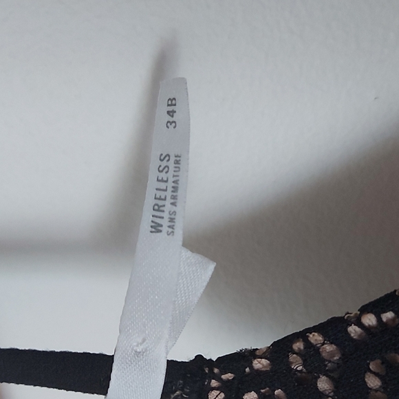 2 for $25 ✨NWT Aerie Wireless Black/Beige Lace Racer Back Bra Size 34B - Picture 2 of 4